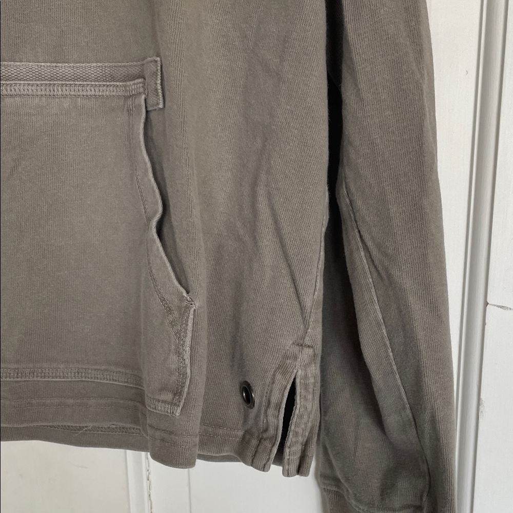 Mododoc Gray Sweatshirt - Picture 4 of 5